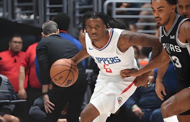 海兰德逆境爆发助森林狼终结凯尔特人四连胜