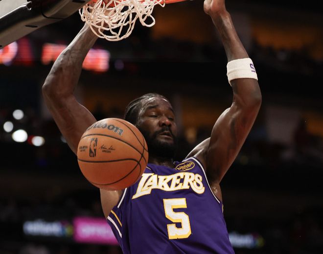 湖人队力克骑士四星闪耀赛场