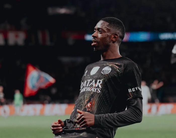 皇马签约18岁前锋引热议，弗里克续约巴萨至20