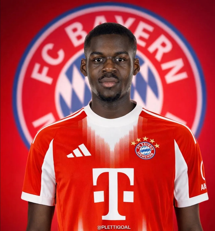 皇马签约18岁前锋引热议，弗里克续约巴萨至20